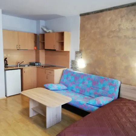 Lovely In A Complex With A Pool By Flat Mаnаger * سفيتي فلاس