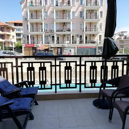 Lovely In A Complex With A Pool By Flat Mаnаger Appartamento Sveti Vlas