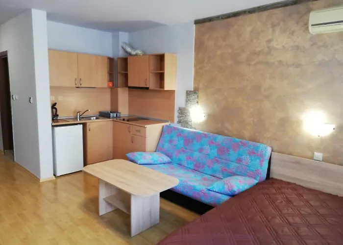 Lovely In A Complex With A Pool By Flat Mаnаger * Święty Włas